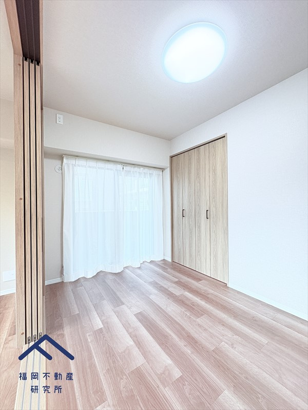 エンゼルハイム鳥飼中央の洋室