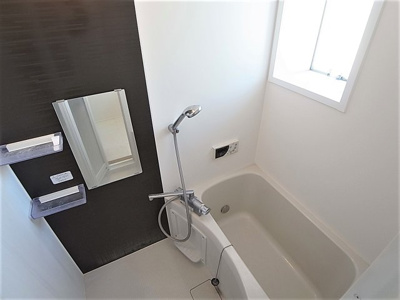 【浴室】 | ラムール長田 | 入れ替え済みの追い炊き付きお風呂