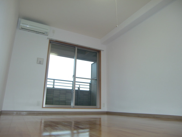 カーサ六甲友田町の居間・リビング