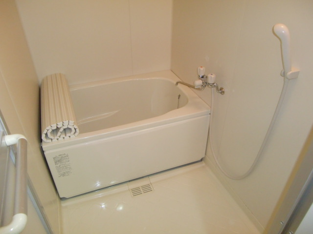 カーサ六甲友田町の浴室