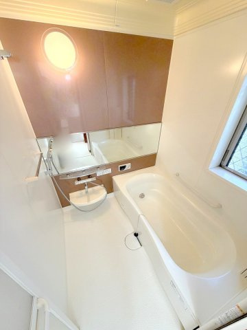 青梅市野上町1丁目　中古戸建の浴室