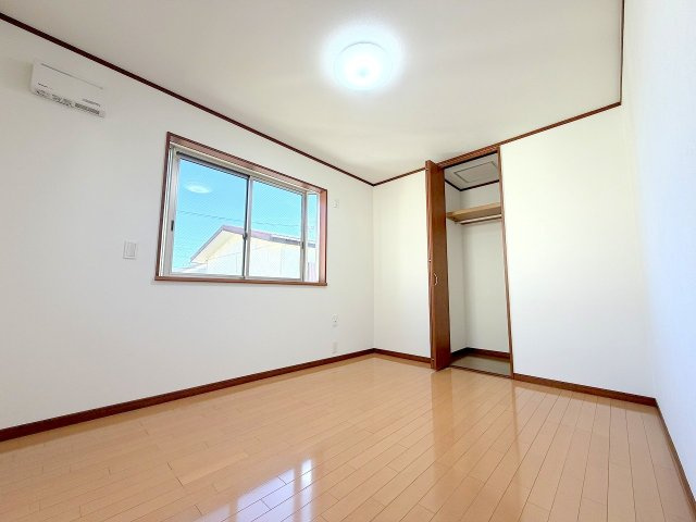 青梅市野上町1丁目　中古戸建の洋室