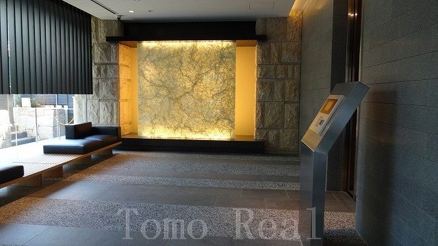 ミッドガーデン赤坂のロビー