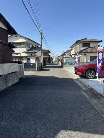 高津町 新築戸建 Bの前面道路含む現地写真