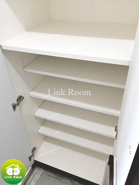 レガリス門前仲町パークサイドの玄関