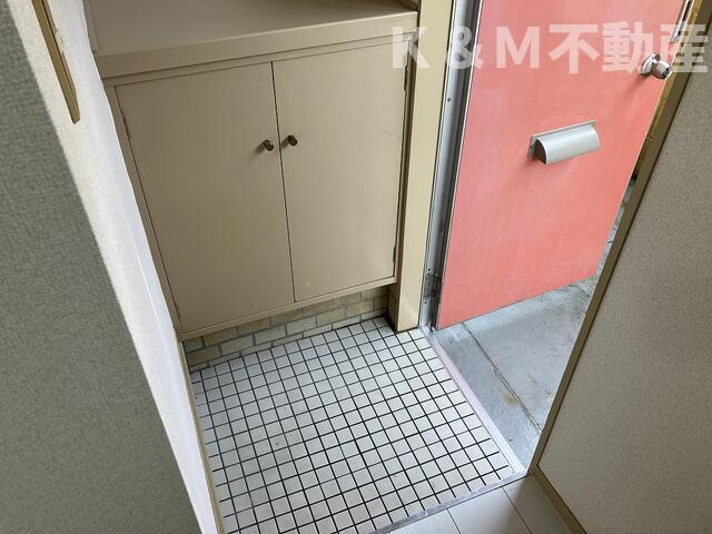 ウエルストン松戸の玄関|シンプルで使いやすい玄関です