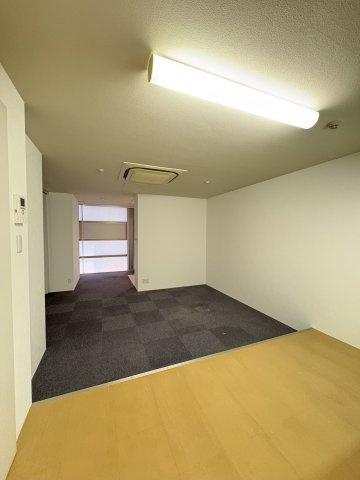 福岡市博多区美野島２丁目の賃貸マンションのロビー