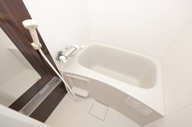 グランシャリオ金町の浴室