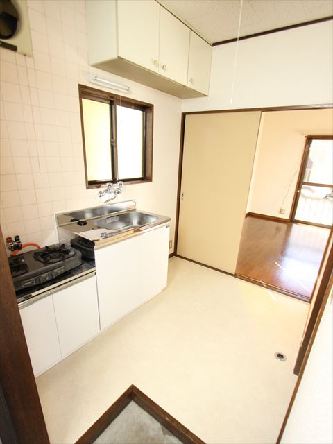 栄ハウスのキッチン