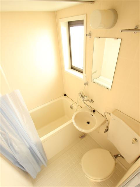 栄ハウスの浴室