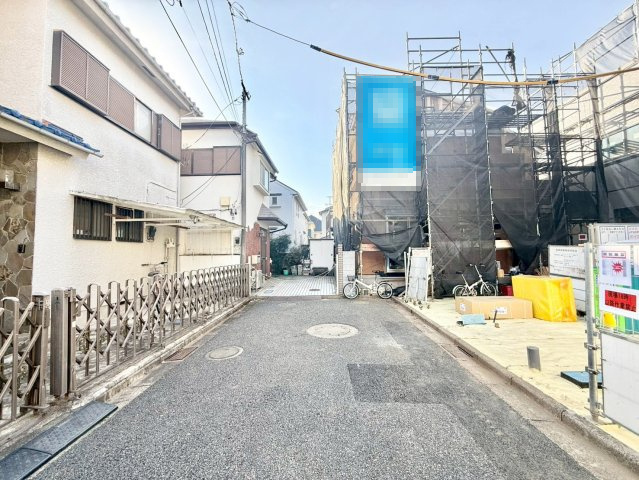 杉並区上高井戸1丁目　新築戸建　残1棟の前面道路含む現地写真|2025.11.07撮影

現地ご見学希望・資料請求などお気軽にお問い合わせ下さい！
03-5990-5201