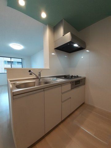 ナリワリ　ハッタのキッチン