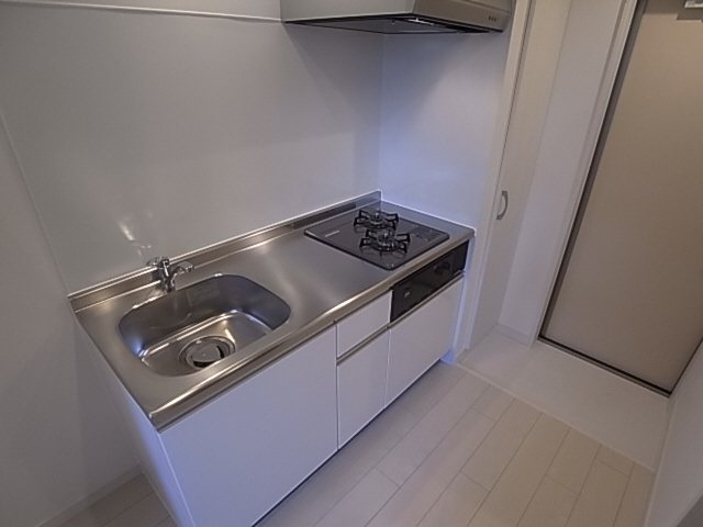 神戸市兵庫区東山町４丁目のアパートのキッチン|システムキッチン（ガス２口）