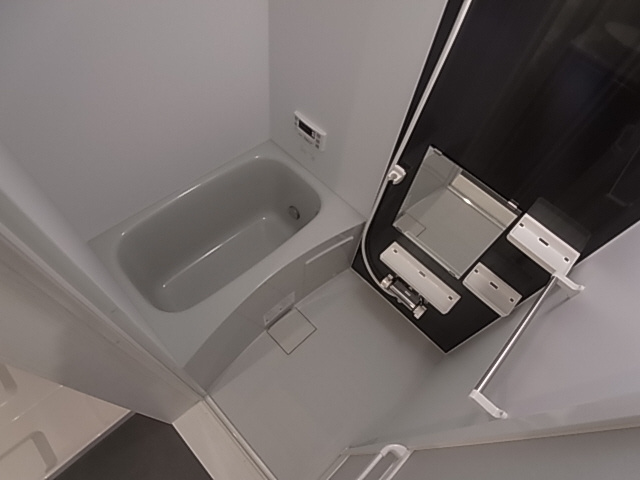 神戸市兵庫区東山町４丁目のアパートの浴室|追炊き付バスルーム