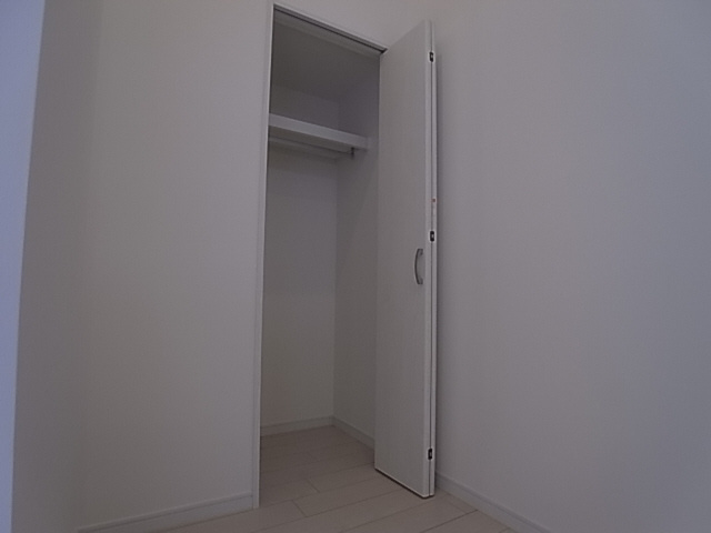 神戸市兵庫区東山町４丁目のアパートの収納|クローゼット