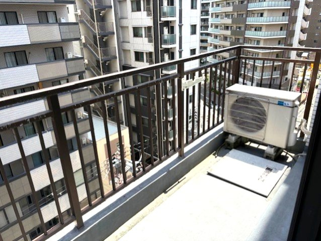 グラン・ピア京町堀のバルコニー|バルコニーからの眺めを楽しみながら食事をしませんか