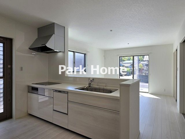 高知市朝倉己 ⑯ 新築戸建ての居間・リビング|１F:15LDK