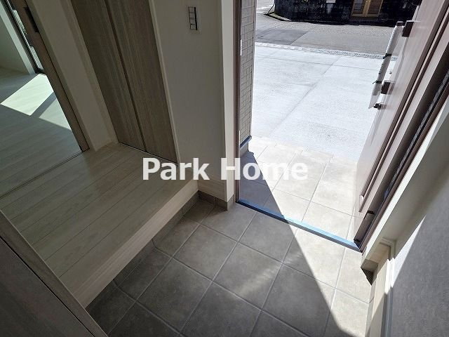 高知市朝倉己 ⑯ 新築戸建ての玄関