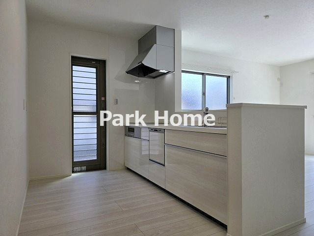 高知市朝倉己 ⑯ 新築戸建てのキッチン