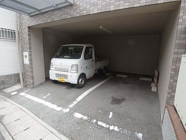 ベージュ野田の駐車場|敷地内駐車場を完備