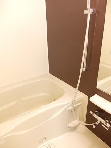 メゾン　フォーリストの浴室