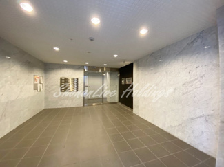 【エントランス】 | ゆとりのあるエントランスです