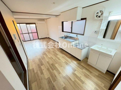 【居間・リビング】 | ロアール金岡B棟