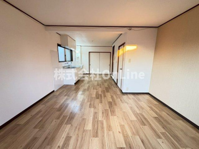 【居間・リビング】 | ロアール金岡B棟