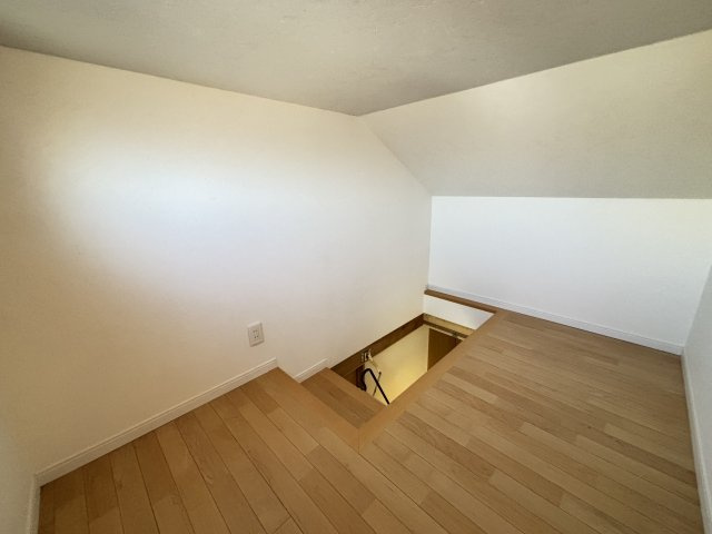 【収納】 | 南区高宮2丁目　戸建て | 屋根裏収納スペース。シーズンオフの家電などを楽に収納できます