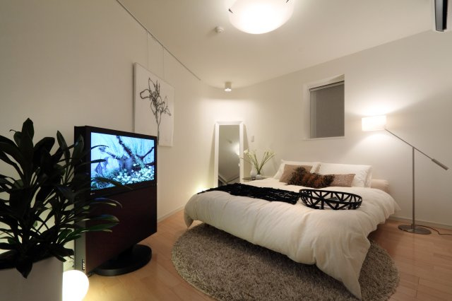 プラウドフラット新宿御苑の居間・リビング