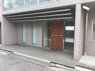【エントランス】