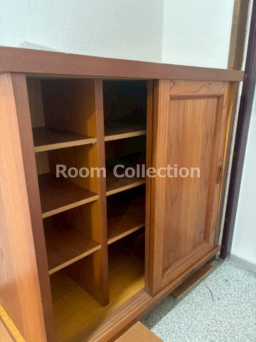 薬王寺ニューハイツの玄関