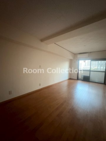 薬王寺ニューハイツの居間・リビング