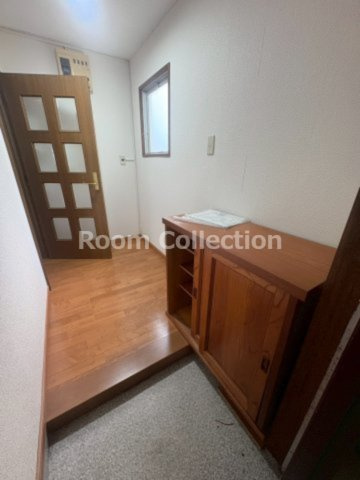 薬王寺ニューハイツの玄関