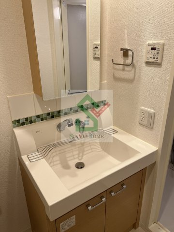 プライムアーバン西武柳沢の独立洗面台