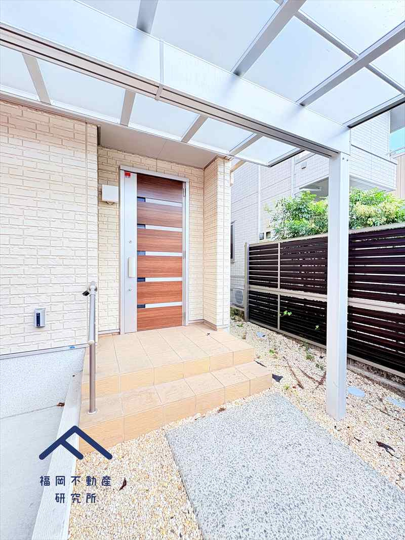 南区高宮２丁目 　戸建ての玄関