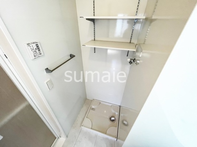 シャイン・カワナベの洗面所|室内洗濯機置き場です☆