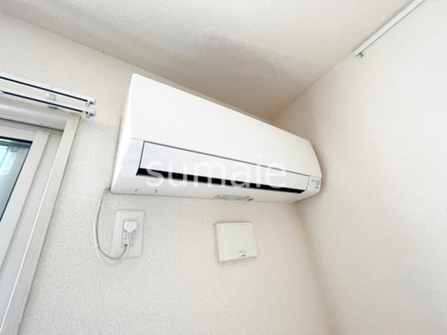 シャイン・カワナベの設備|エアコン付きです！