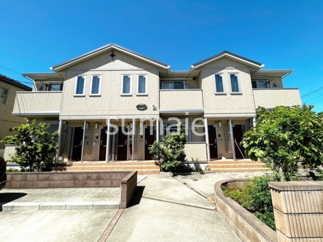 シャイン・カワナベの外観|2階建てのアパート！