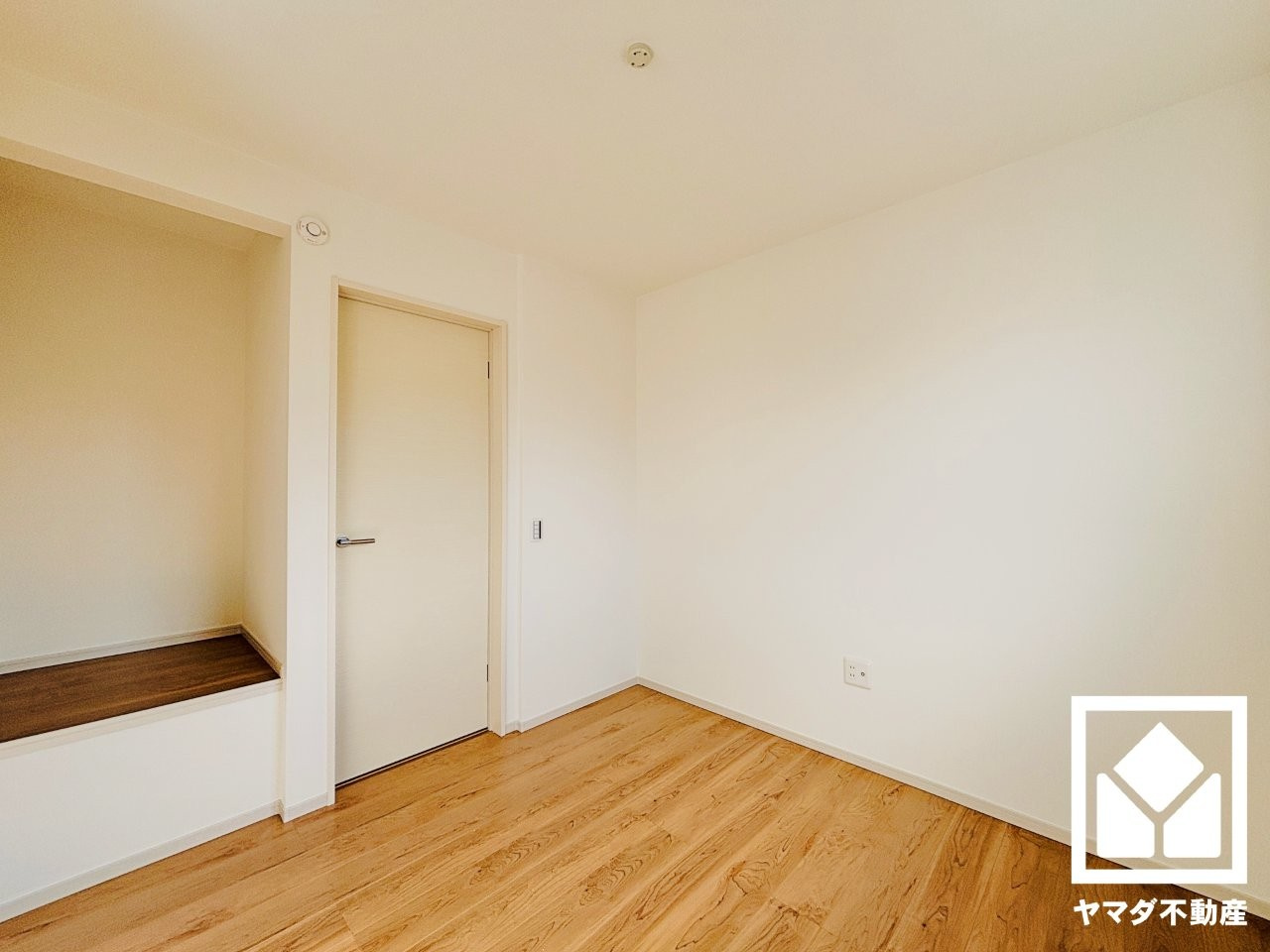 草津市新浜町　1期の洋室