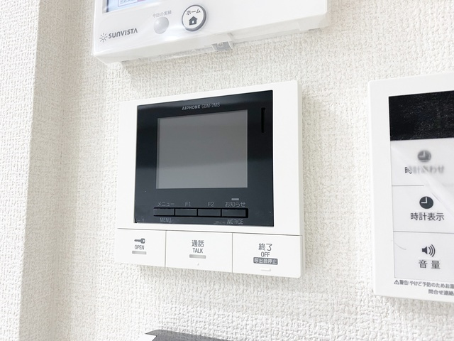ノーブルパレスのセキュリティ|モニター付きインターホン☆