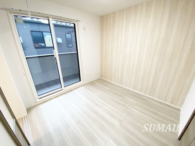 ノーブルパレスの寝室|こだわりアクセントクロス☆