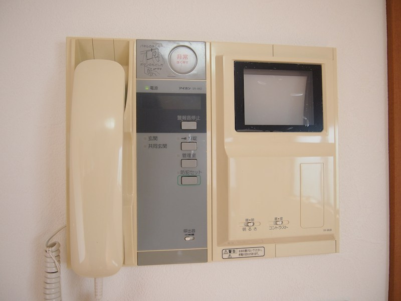 ルーブル学芸大学五番館　角部屋　分譲　ウォークインクローゼットのセキュリティ