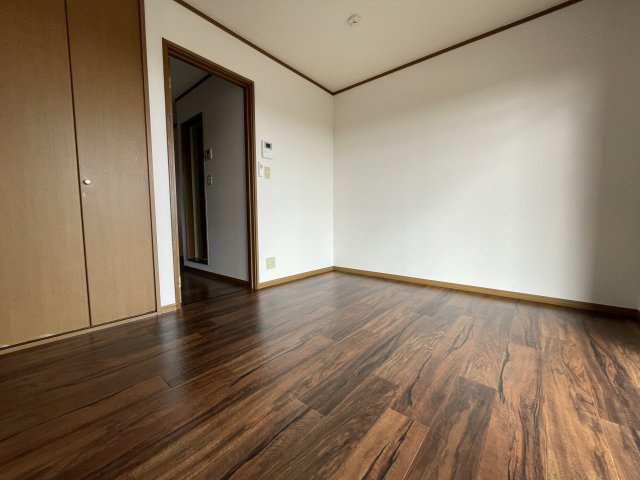 ジョリエ東金B棟の洋室