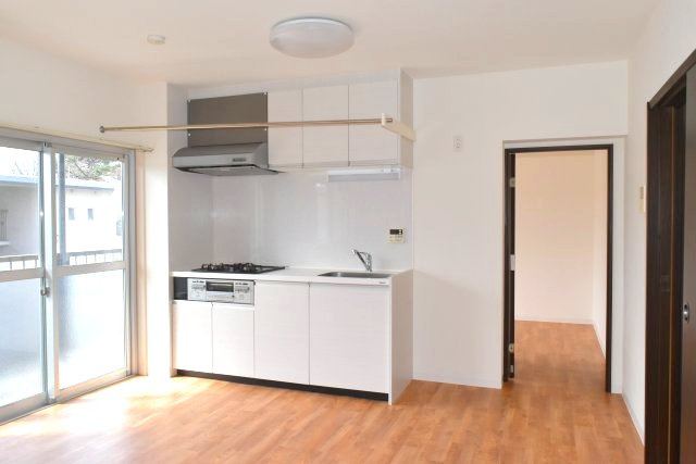 東村山市富士見町１丁目の中古マンションの居間・リビング