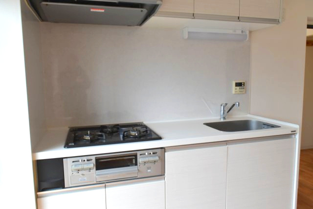 東村山市富士見町１丁目の中古マンションのキッチン
