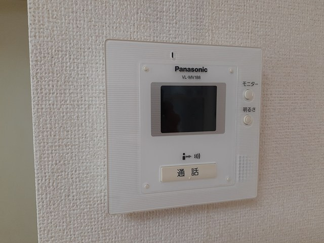 ローズパーク弐番館のセキュリティ|モニタ付インターホン完備☆