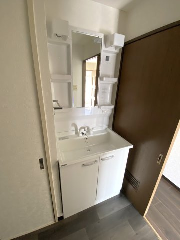 グランコート東金の独立洗面台