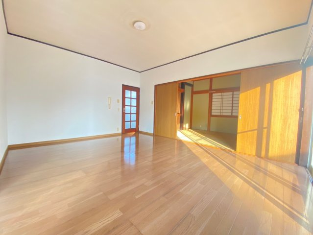 【居間・リビング】