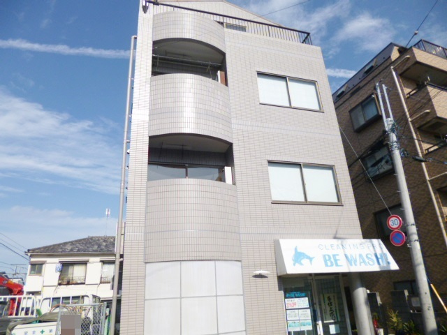 ビュハイツ十条の外観|タイル張りのオシャレな外観です